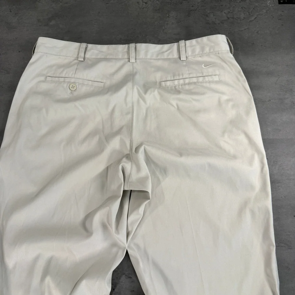 Nike Golf Dri-FIT Pants Mens 36x32 Khaki Stone‎ Flat Front Trousers 472532-072